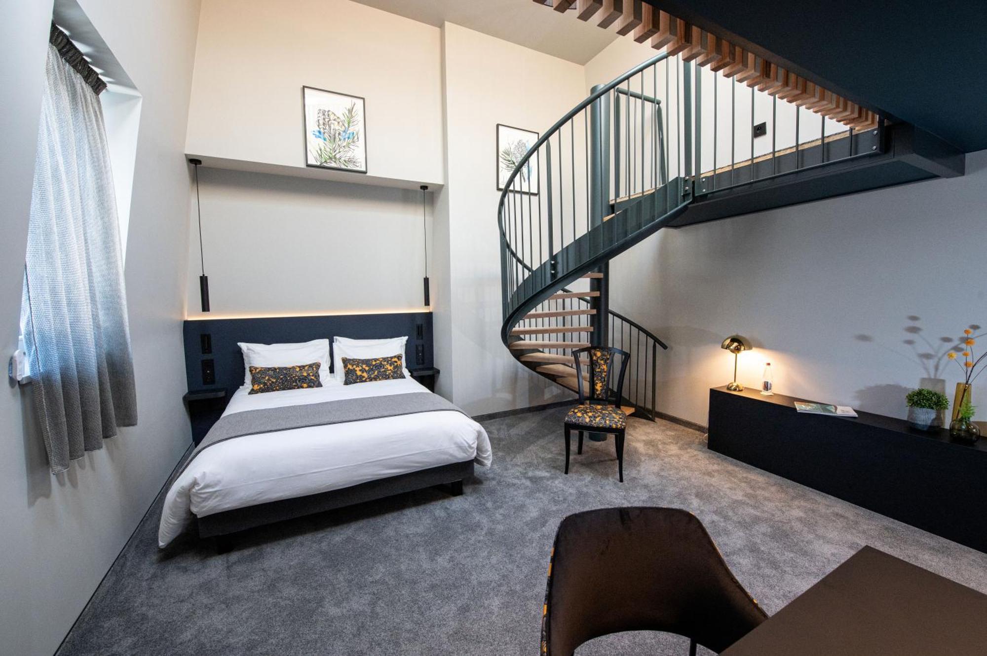 Hotel Western Premier Le Chapitre And Remiremont