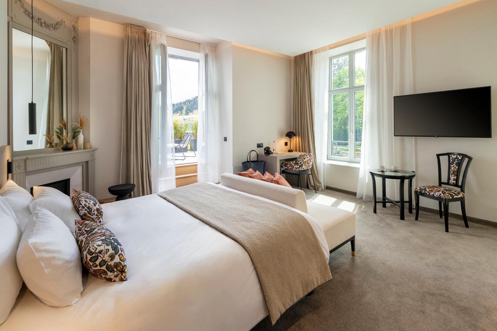 Hotel Western Premier Le Chapitre And Remiremont